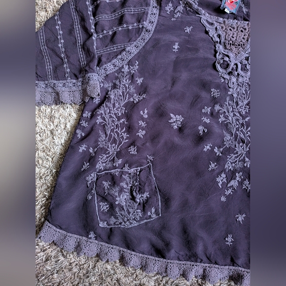 Johnny Was Purple Floral Embroidered Front Pockets Tunic Top 1X - Picture 2 of 9